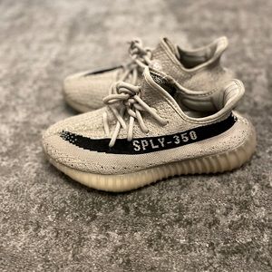 Adidas Yeezy Boost 350V2 slate gray